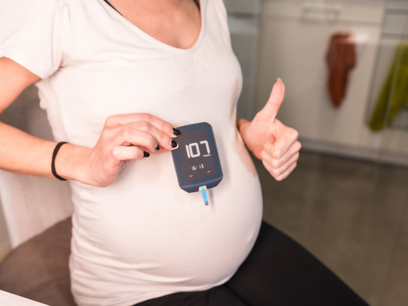Cukrzyca ciążowa a zdrowie matki i dziecka. Jak radzić sobie z cukrzycą w ciąży?