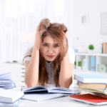 Jak opanować stres przed egzaminem i osiągnąć sukces?